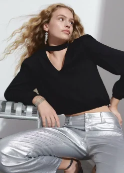 Blusa Lisa Con Chocker