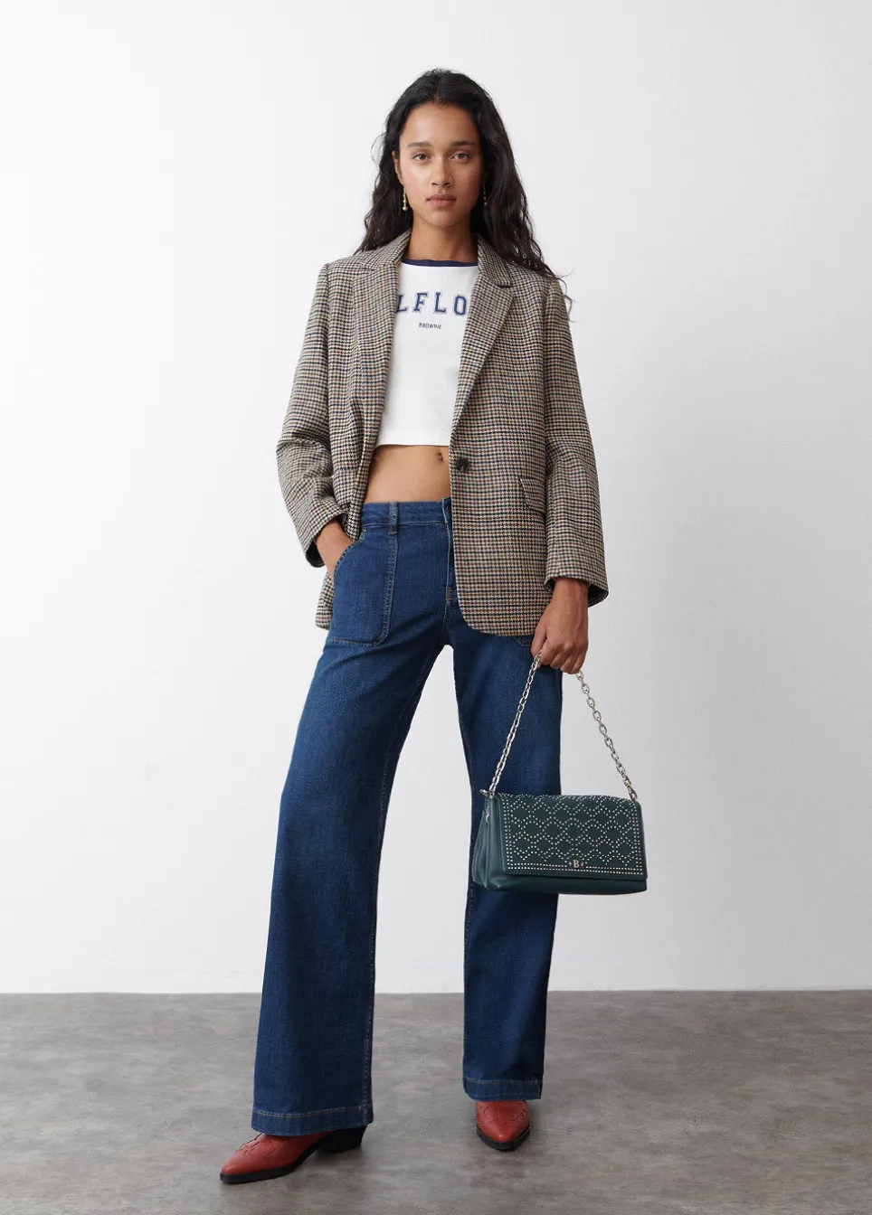 Bolso Mediano Solapa Tachas