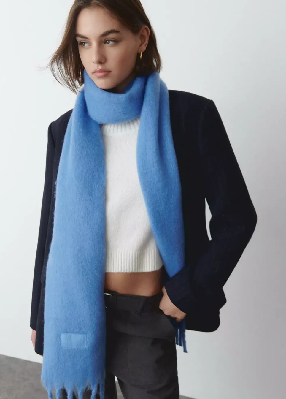 Bufanda Gruesa Estrecha Lisa Flecos