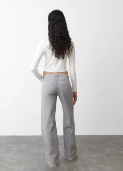 Jeans Acampanados Corte Lateral